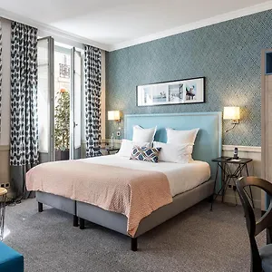 **** Hotel Adele & Jules Francia